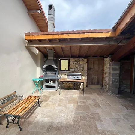Сasa de vacaciones La Maison Du Village *