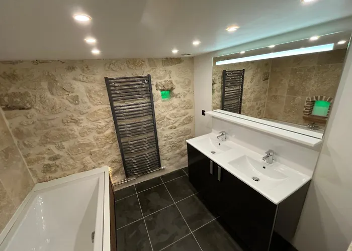 La Maison Du Village