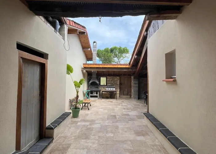 La Maison Du Village